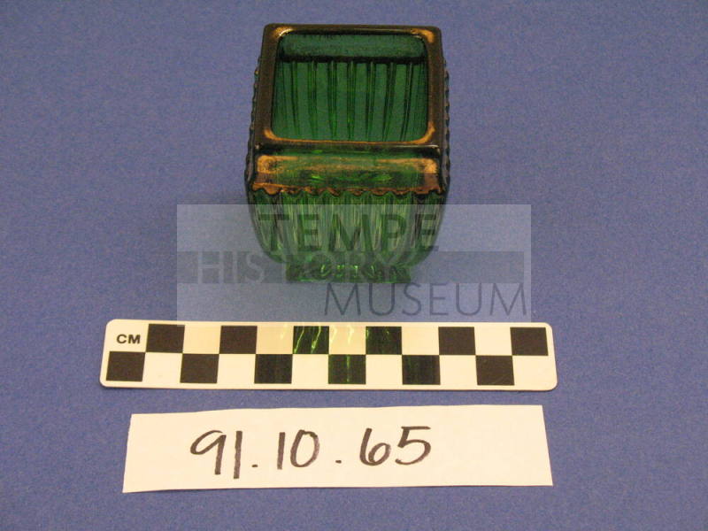 Toothpick holder