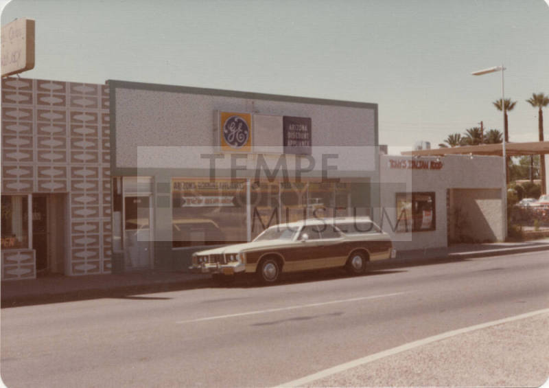 View of 608-610 Mill Avenue
