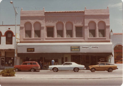 View of 409-412 1/2 Block of Mill Avenue