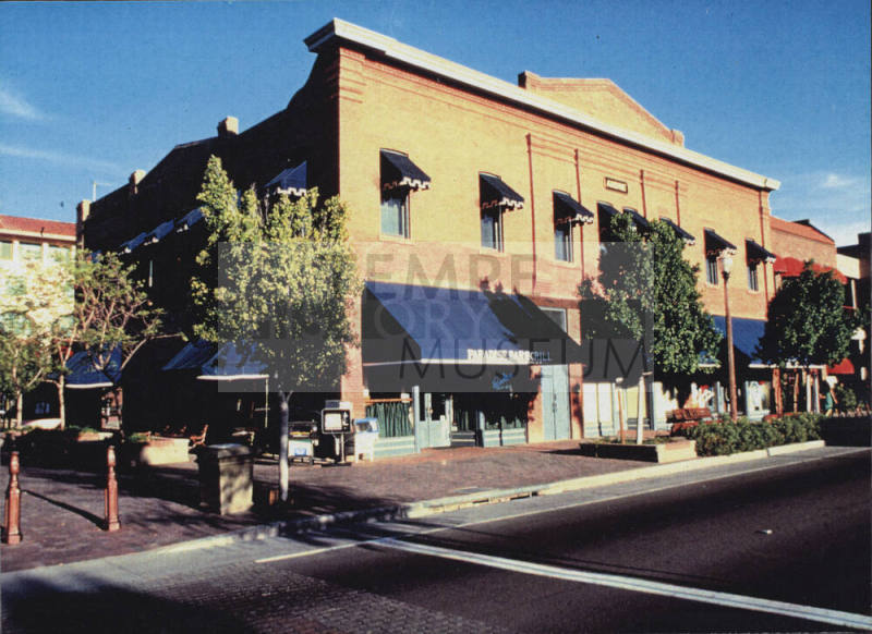 Photo of Andre Building on Mill Avenue Showing Paradise Bar and Grill