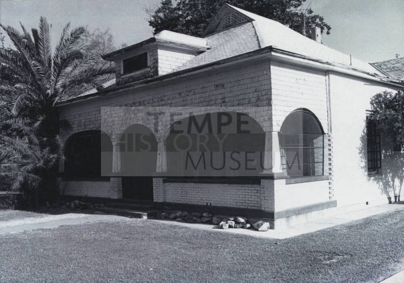 Moeur House on the Northwest Corner of 7th Street and Myrtle Avenue