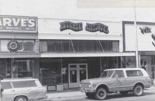 Reverie Antiques - 516 South Mill Avenue, Tempe, Arizona