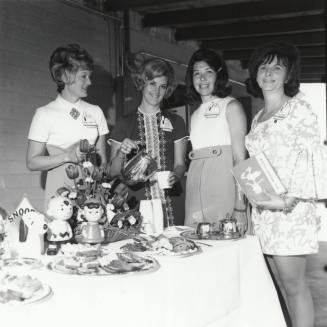 Epsilon Sigma Alpha Tea Party  (2 of 2)