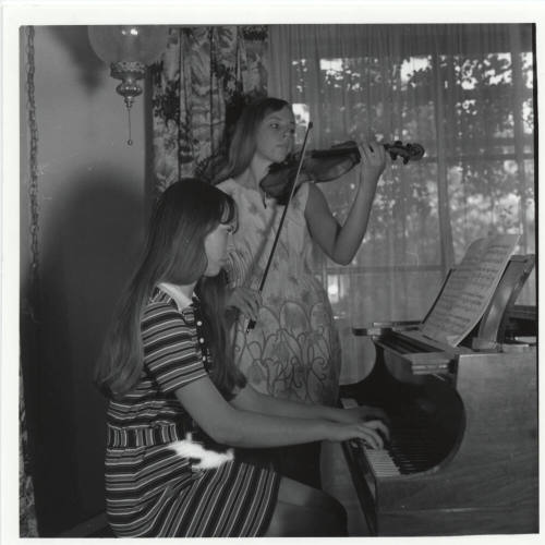 Young pianist and Young violinist