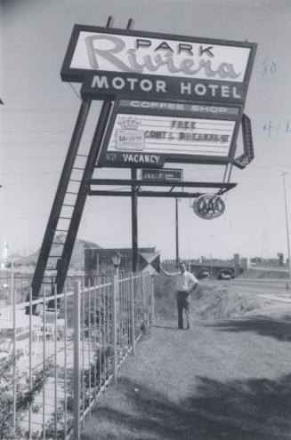 Park Riviera Motor Hotel - 625 South Mill Avenue, Tempe, Arizona