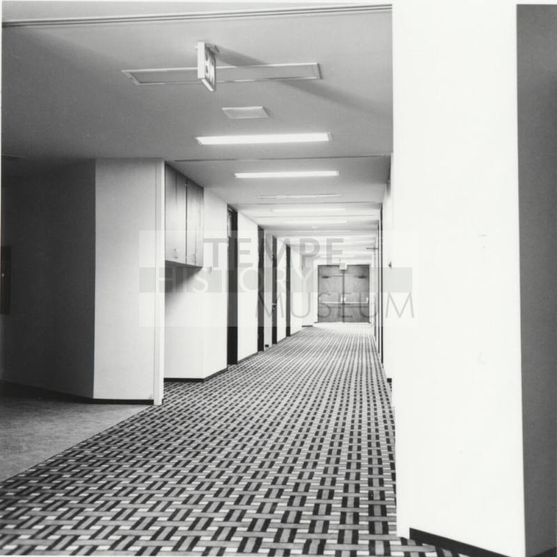 Desert Samaritan Hospital- interior hall