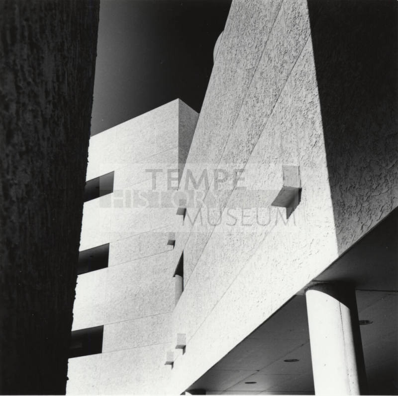 Desert Samaritan Hospital - Architectural Detail