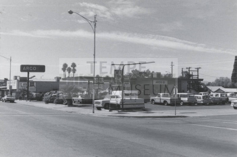 Arco Gasoline Station - 700 South Mill Avenue, Tempe, Arizona