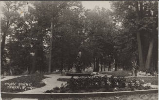 Postcard - Park Scene, Traer, Iowa