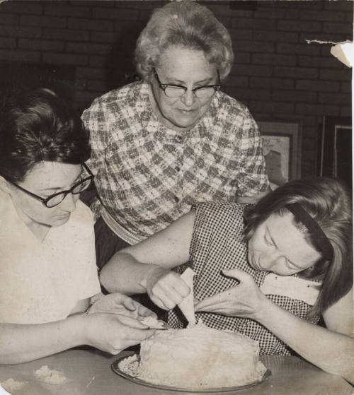 Cake Decorating Class