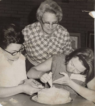 Cake Decorating Class