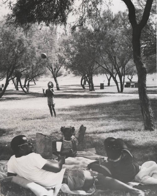 Oglonna Family Picnic in Papago Park