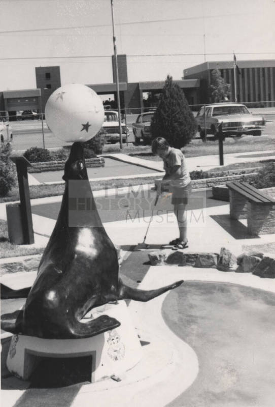 E Tee Miniature Golf, 965 E. University Drive