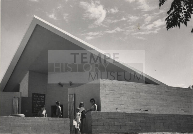 Tempe Beach Locker Rooms and Offices