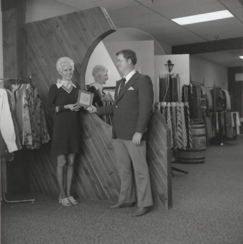 "Adam's for Men Shop" becomes Tempe Chamber of Commerce Member