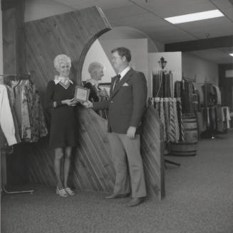 "Adam's for Men Shop" becomes Tempe Chamber of Commerce Member