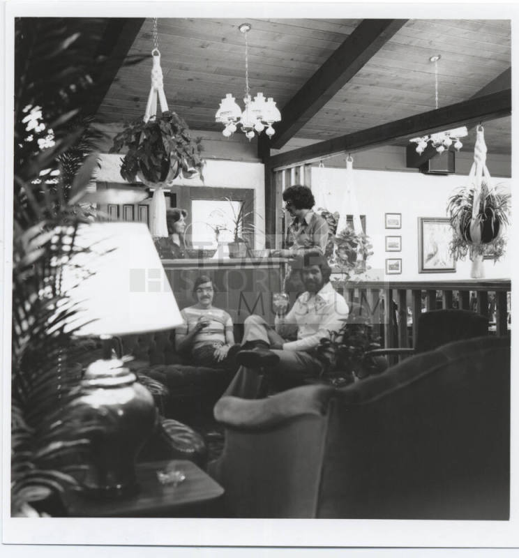 Journey's End Lounge