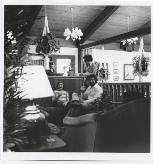 Journey's End Lounge