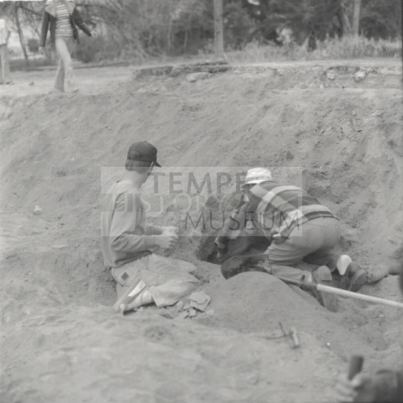 People Plunder Native American Grave Site (1 of 4)