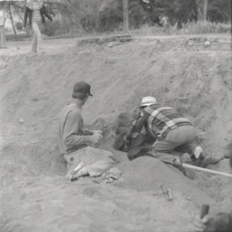 People Plunder Native American Grave Site (1 of 4)