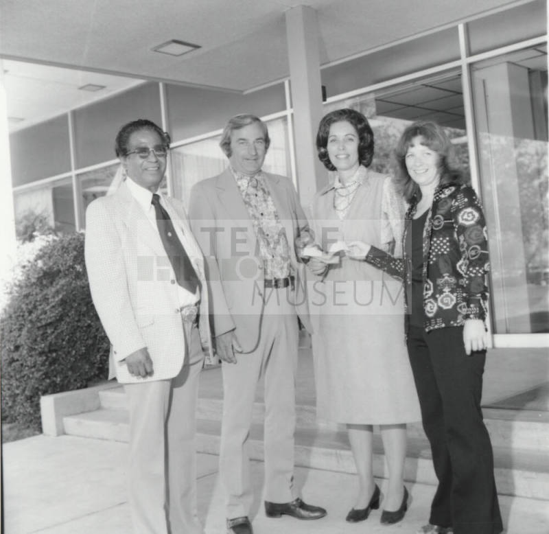 Elks Present Check To Arizona Childrens Hospital