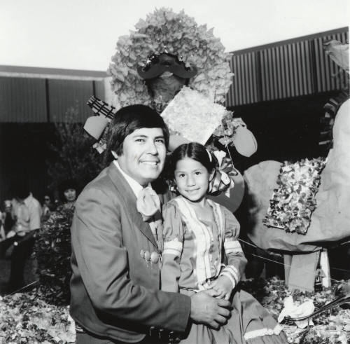 Saluting Good Neighbors - Tempe Daily News