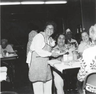 Sharing Lunch - Tempe Daily News - May 21, 1977
