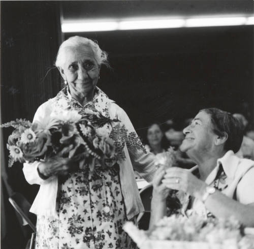 Making Friends - Tempe Daily News - May 21, 1977