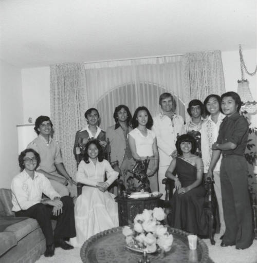 Gathering Of Foreigners - Tempe Daily News - May 18, 1977