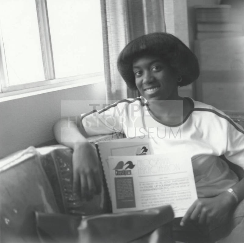 Relaxing After the Excitement (Debbie Maxwell), Tempe Daily News, May 24, 1977