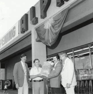 Bag  Job. - Tempe Daily News, June 3 1977