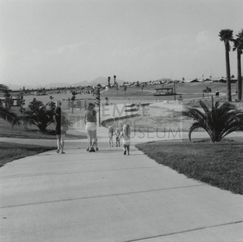 Nice Place To Visit. - Tempe Daily News, June 4 1977