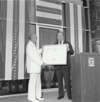 E for Excellance. - Tempe Daily News, June 10 1977