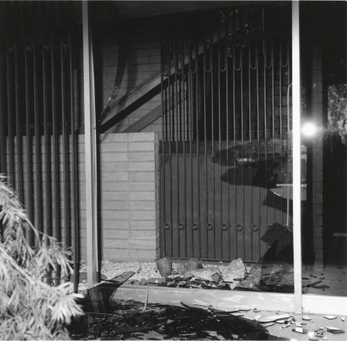 Walk Right In - Tempe Daily News - June 11, 1977