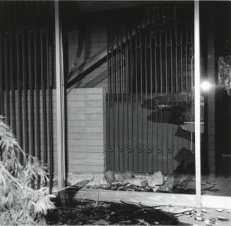 Walk Right In - Tempe Daily News - June 11, 1977