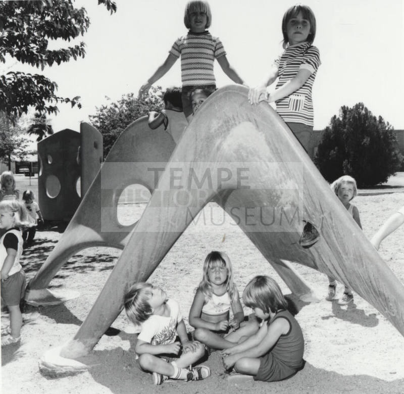 Signs Of Summer - Tempe Daily News - June 16, 1977