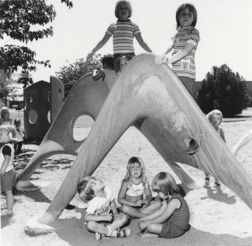 Signs Of Summer - Tempe Daily News - June 16, 1977