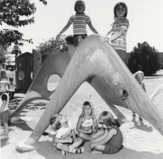 Signs Of Summer - Tempe Daily News - June 16, 1977
