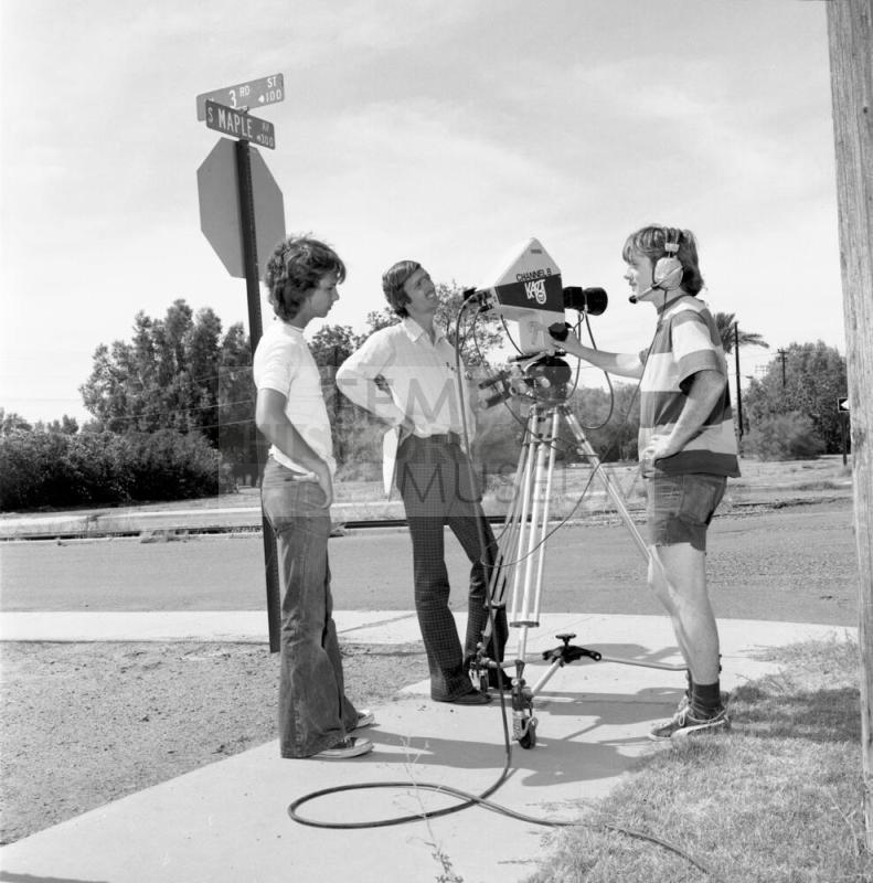 Focusing On Urban-Scapes (2 of 2) - Tempe Daily News - June 1977