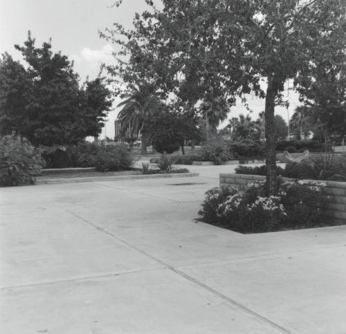 A Place To Pause - Tempe Daily News - July 7, 1977
