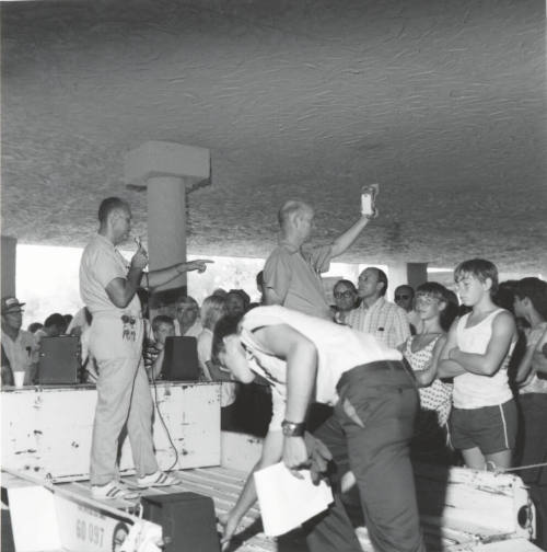 What Am I Bid?-Tempe Police Auction-Tempe Daily News caption, July 18, 1977