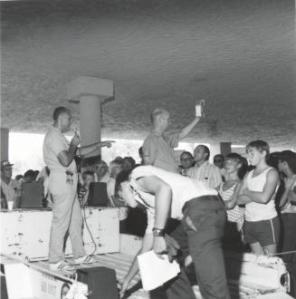 What Am I Bid?-Tempe Police Auction-Tempe Daily News caption, July 18, 1977
