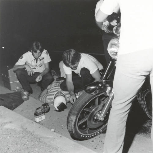 Motorcyclist Injured. - Tempe Daily News, July 21 1977
