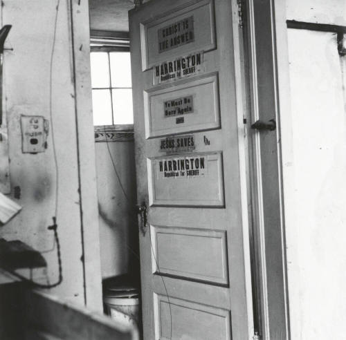Downtown Delay. - Tempe Daily News, July 22 1977