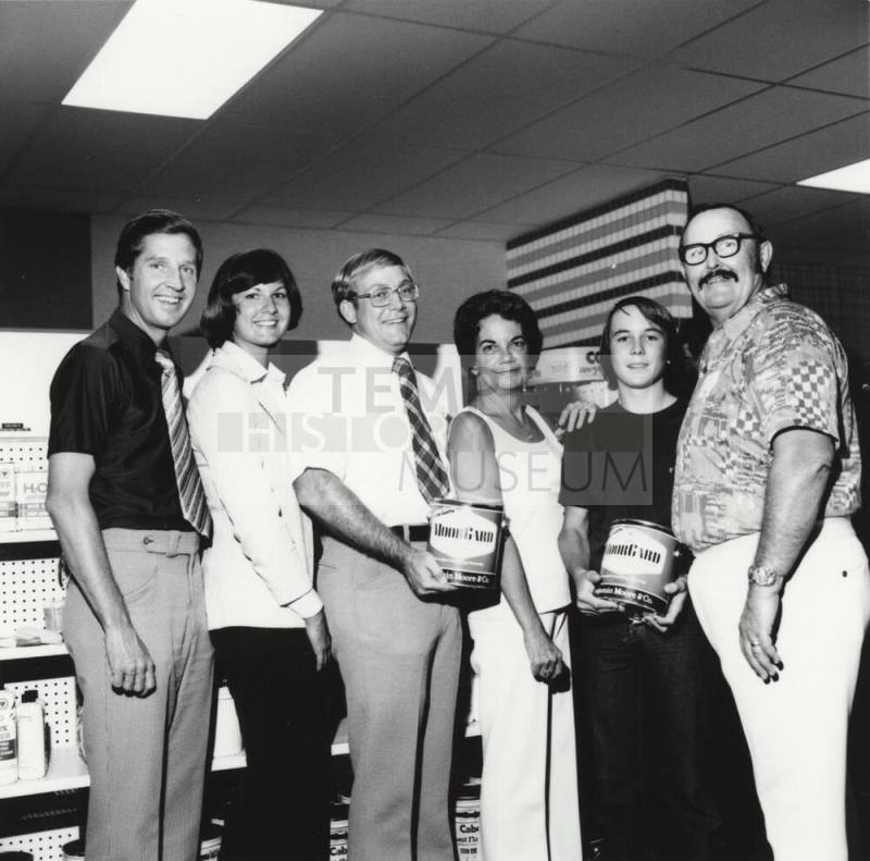 A Paint Party. - Tempe Daily News, July 29 1977