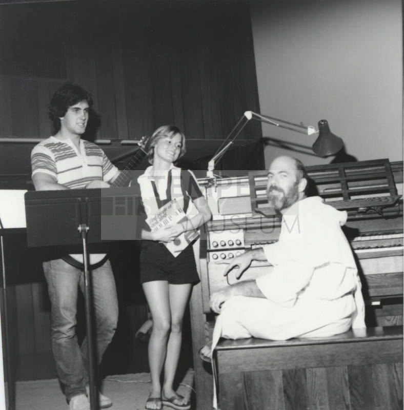 Celebration in Song. - Tempe Daily News, July 27 1977