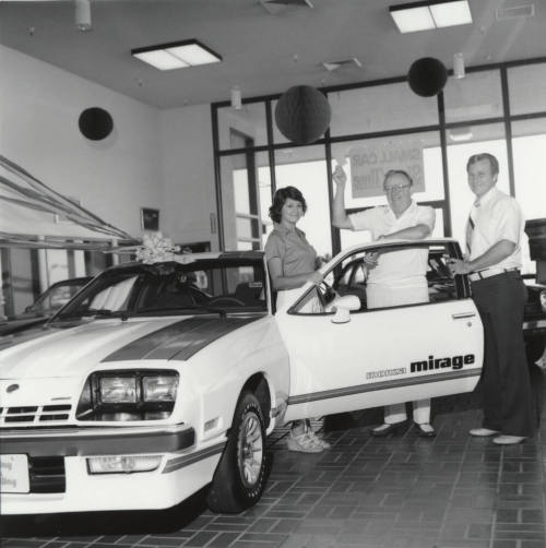 Happy Winner - Tempe Daily News - August 5, 1977 (Published Photo)