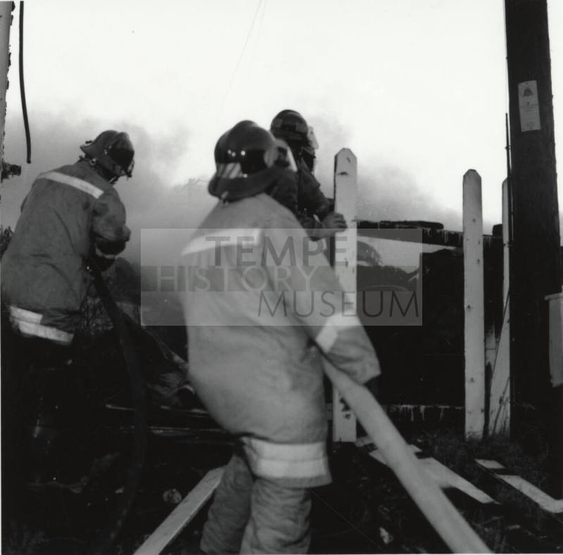 Tire Fire - Tempe Daily News - August 12, 1977 - (3 of 5)