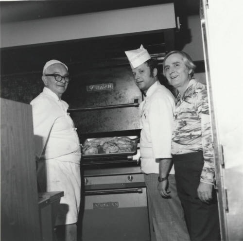 Greek Treat - Tempe Daily News - August 19, 1977