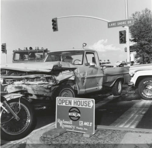 Front End Smashup. - Tempe Daily News, September 6 1977
